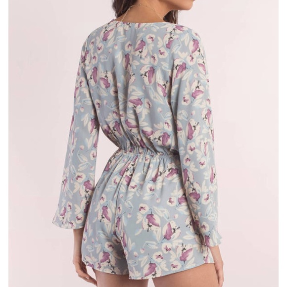 Flare Long Sleeve Floral Surplice Romper - Picture 4 of 6